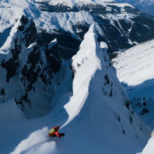Bergführer Oli beim Freeriden am Skitechnikkurs
