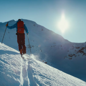 Richtige Spuranlage am Skitourenkurs Tirol in den Innsbrucker Kalkkögeln.