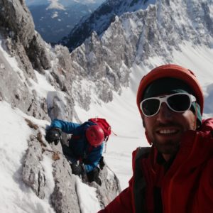 Bergführer mit Kunde am Lamsenspitzen NO-Grat