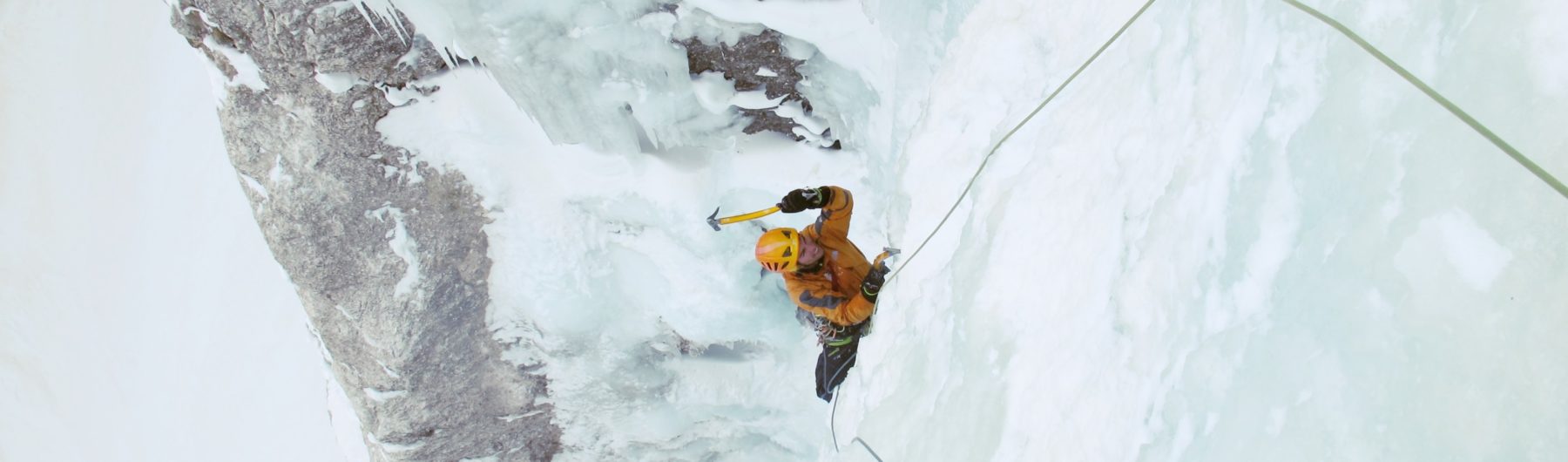 Eisklettern in den Dolomiten mit Bergführer Piovra Langental Gröden