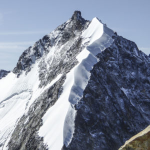 Der Gipfel des Piz Bernina mit dem einzigartigen Biancograt