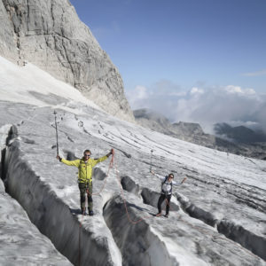 Mit bergführer über den Hallstätter Gletscher zum großen Dachstein.