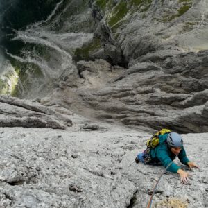 Alpinklettern an der Cima Madonna Nordwand. Mit Bergführer in der Messner Route.