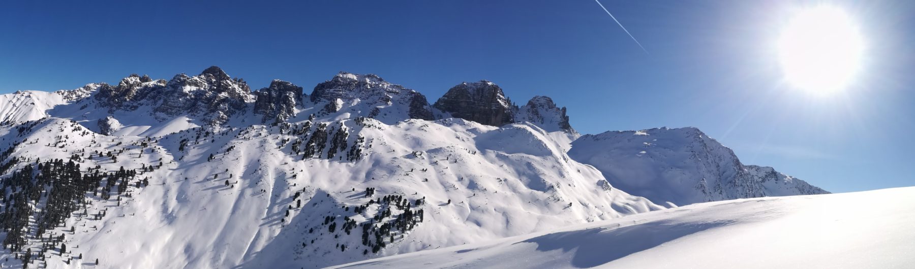 Ausblick auf die winterlichen Kalkkögel